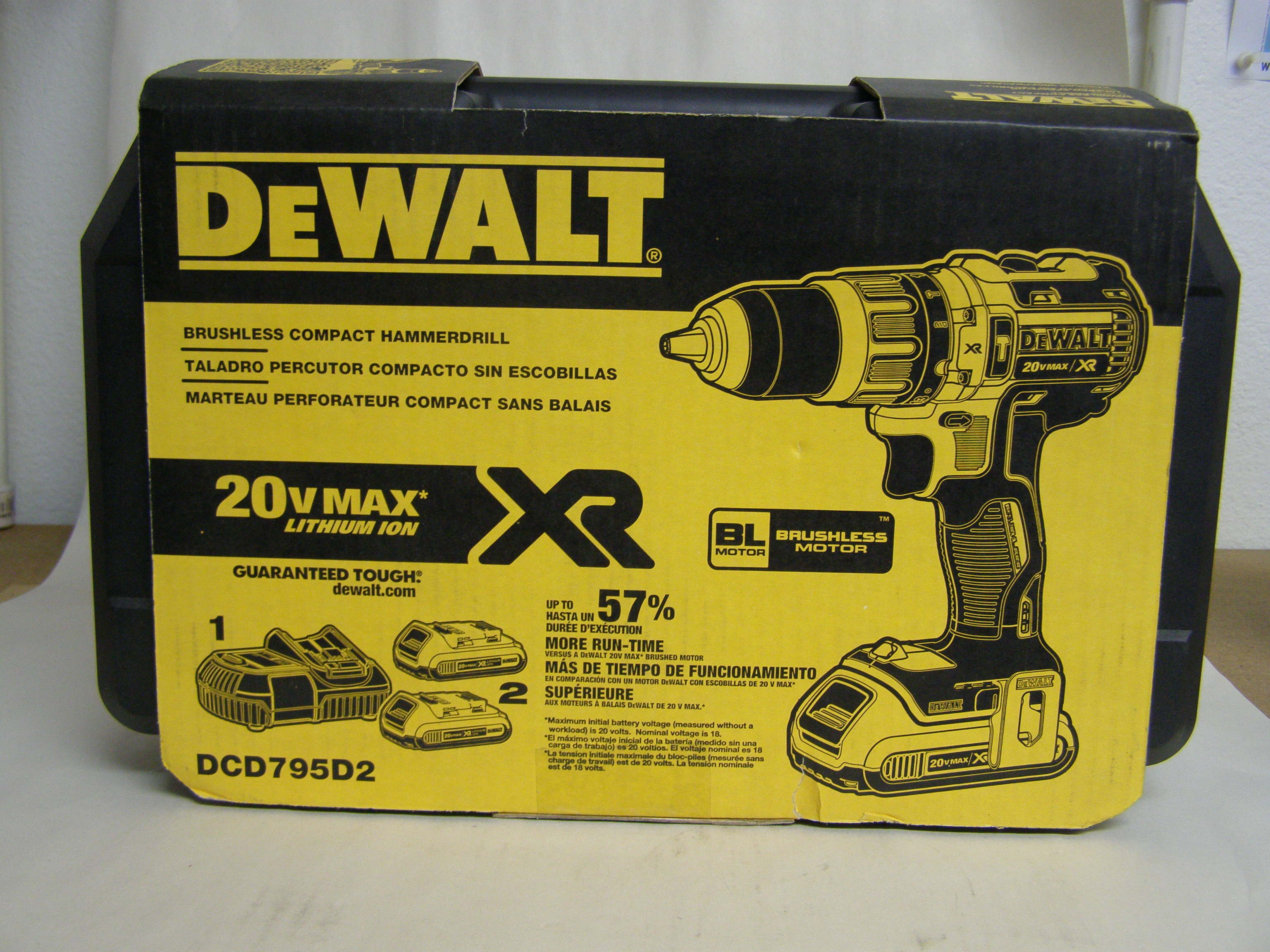 DeWalt Hammer Drill Kit 20V MAX* XR Lithium Ion Brushless Compact Hammerdrill Kit
DCD795D2