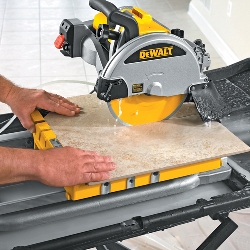 Dewalt-Power-Tools/DeWaltD24000_A3.jpg